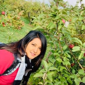 Meet your Posher, Neha